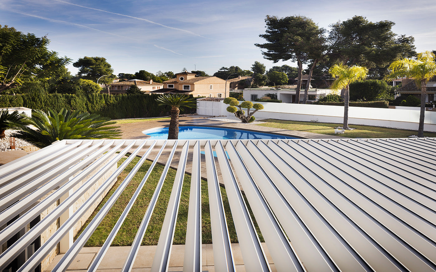 Pérgolas Bioclimáticas personalizadas para tu jardín