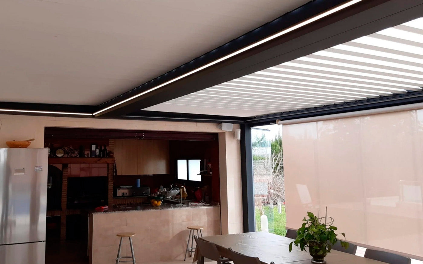 Techos móviles para patios interiores: descubre sus ventajas